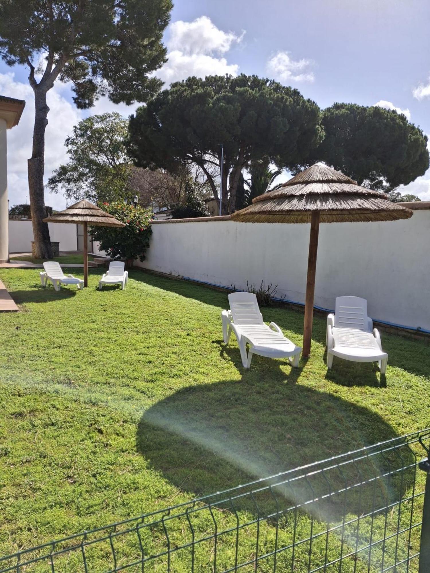 Moderno Y Amplio Chalet, Con Piscina Privada Chiclana de la Frontera Esterno foto